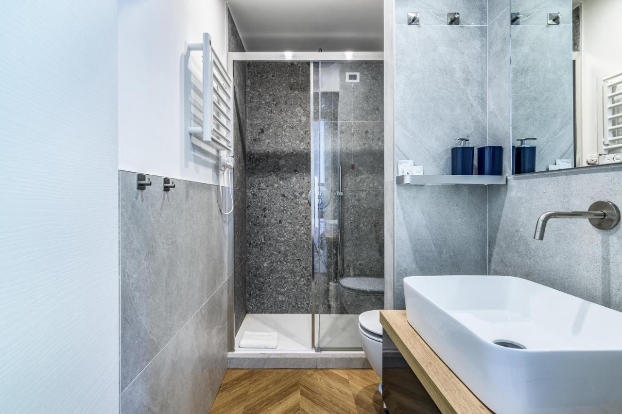 Morimondo Studio Apartment Milan Bagian luar foto
