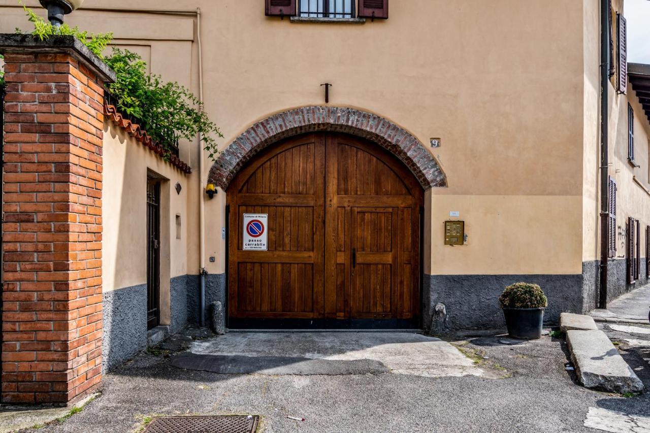 Morimondo Studio Apartment Milan Bagian luar foto