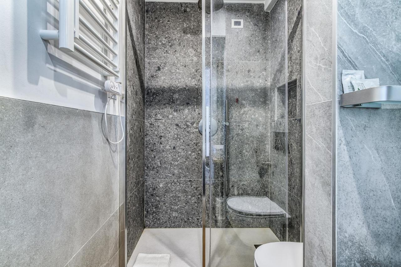 Morimondo Studio Apartment Milan Bagian luar foto